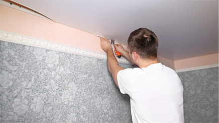 Фото процесса установки потолков