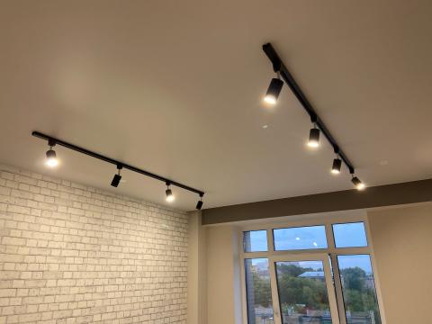 Матовый потолок в спальню